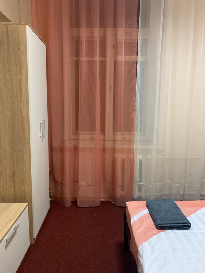 U-Compass Hostel Kyiv Exterior photo