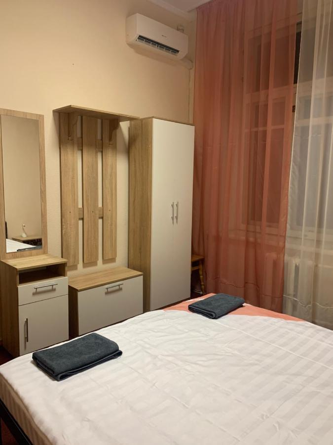 U-Compass Hostel Kyiv Exterior photo
