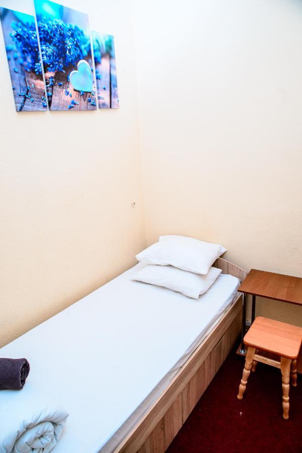 U-Compass Hostel Kyiv Exterior photo
